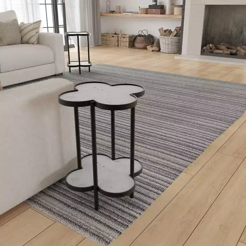 Mesa Auxiliar, Cubierta de Mármol Genuino con Forma de Trébol y Base de Hierro
