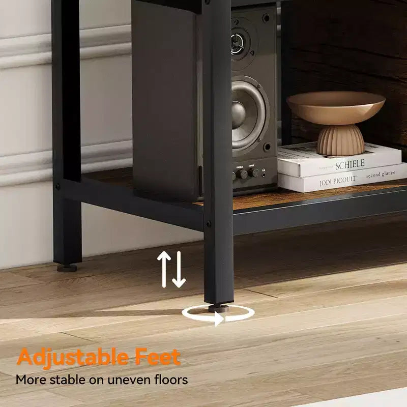 Mueble de TV de 65 pulgadas, mueble de TV rústico con 2 espacios de almacenamiento cerrados y compartimento abierto, mesa de mueble de TV de madera con patas ajustables