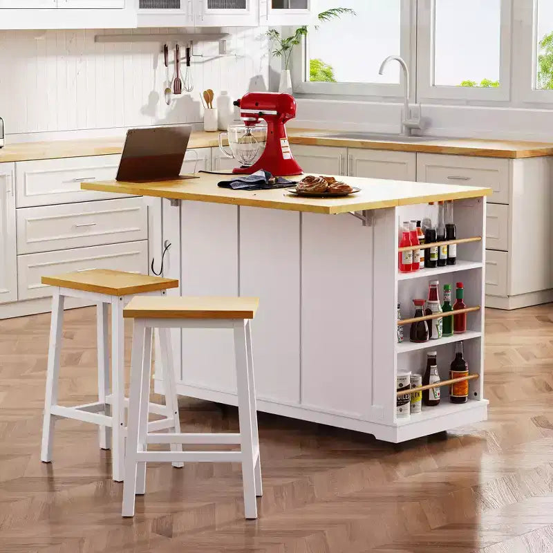 Isla de cocina grande con 2 taburetes de bar y toma de corriente, carrito de almacenamiento de cocina sobre 5 ruedas con ala abatible