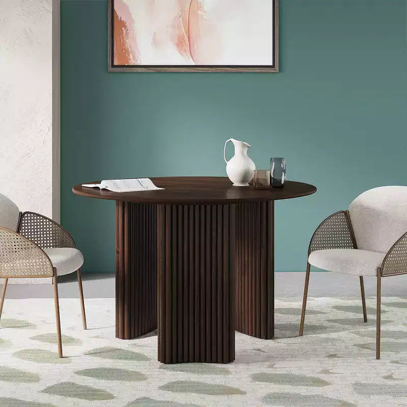 Mesa de comedor redonda de 46" para 4 personas con tablero de borde arqueado y patas de pedestal estriadas para sala de estar, comedor, café, oficina, nogal
