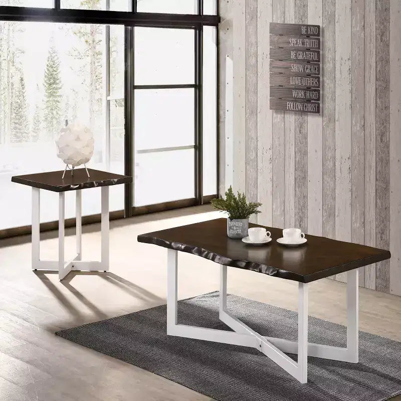 Juego de mesa de centro y mesas auxiliares de roble